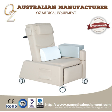 Pflegeheim-Möbel-erstklassiger motorisierter Krebs-Behandlungs-Stuhl-hohe Rehabilitations-Couch für älteres elektrisches Herz-Bett RC02